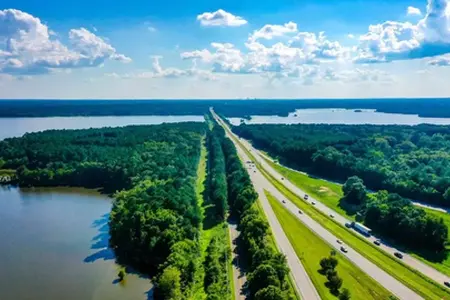 Comment utiliser la voiture particulière sur les autoroutes hongroises ?